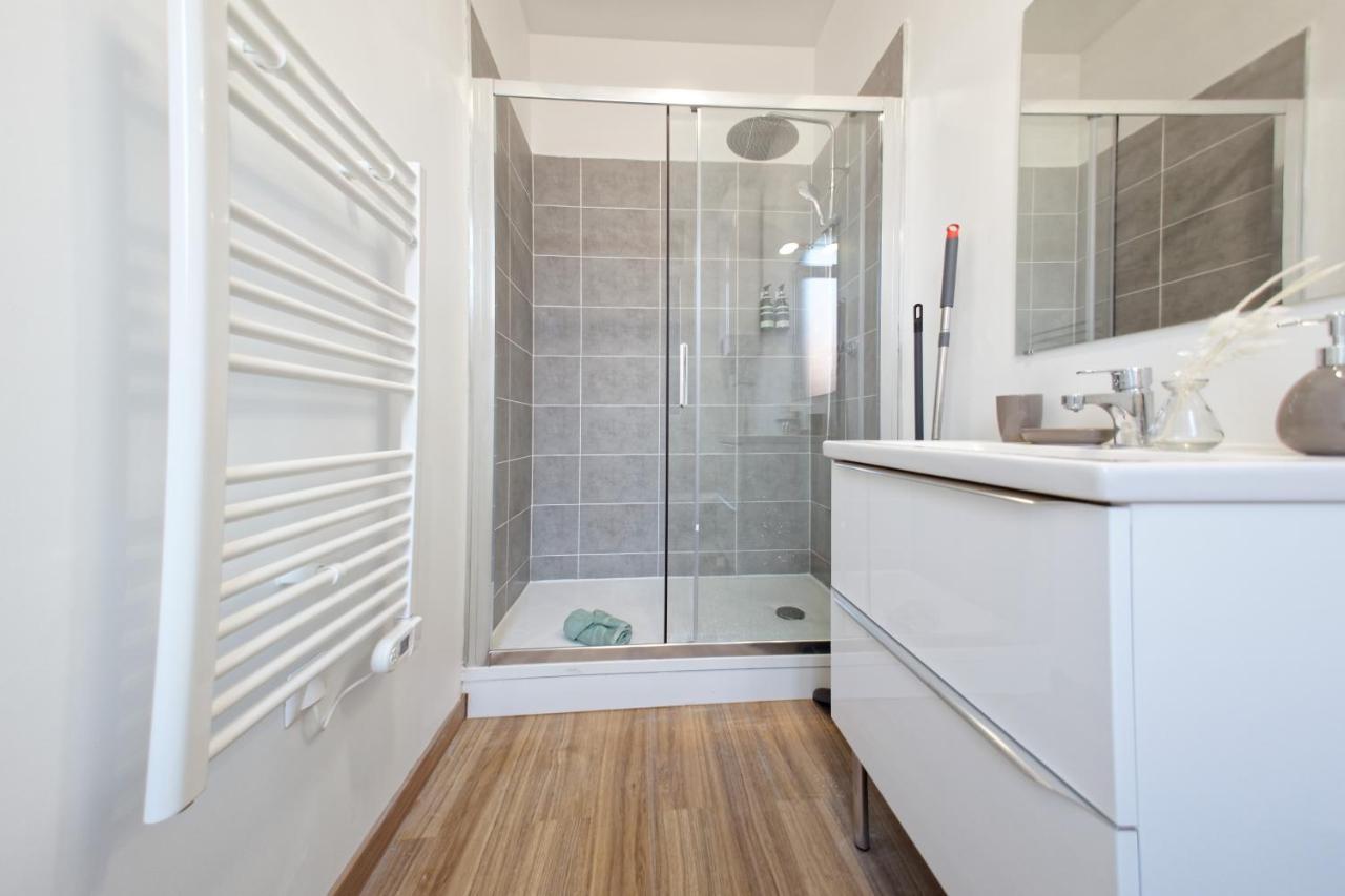 Apartment Le Cosycatala - 3 Personnes - Bureau & Wifi